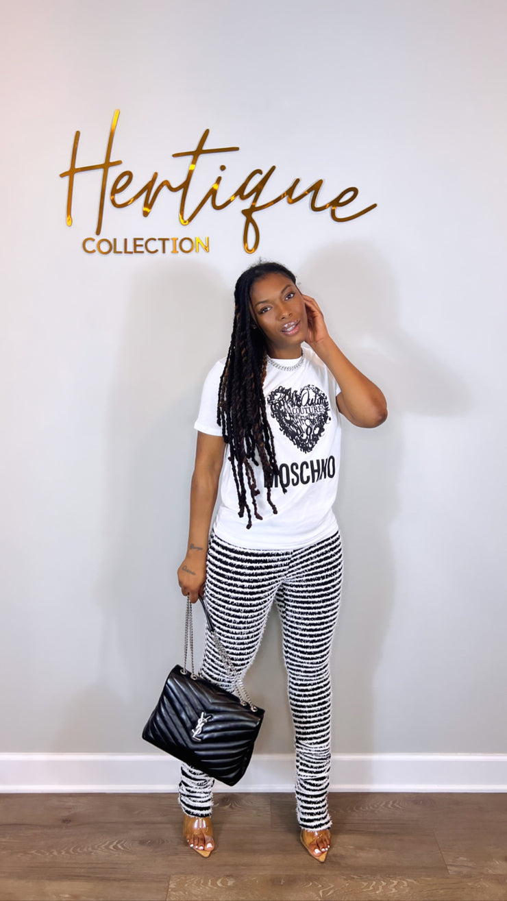Me Me Graphic Top